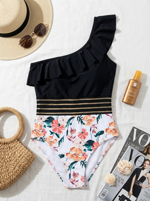 Larisa Цял бански